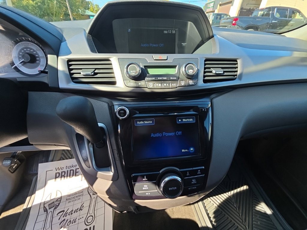 Used 2015 Honda Odyssey EX image 19
