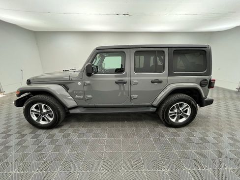 Used 2018 Jeep Wrangler Unlimited Sahara image 14