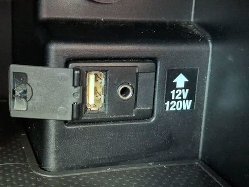 Used 2014 Toyota Camry XLE FWD image 22