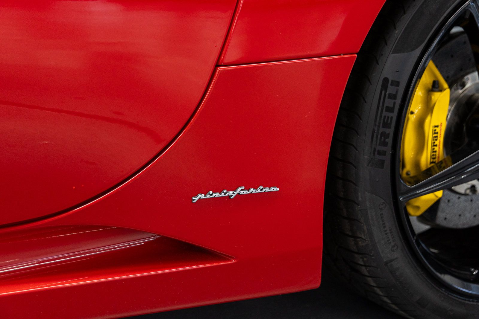 Used 2011 Ferrari California RWD image 20
