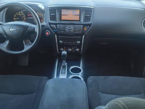 Used 2016 Nissan Pathfinder SV FWD image 39