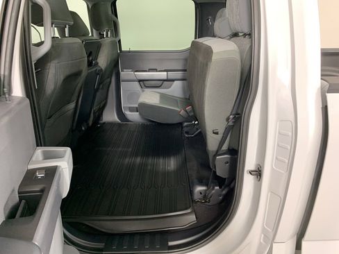 Used 2023 Ford F150 XLT w/ Trailer Tow Package image 30