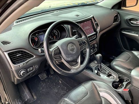 Used 2019 Jeep Cherokee Limited w/ Technology Group image 15