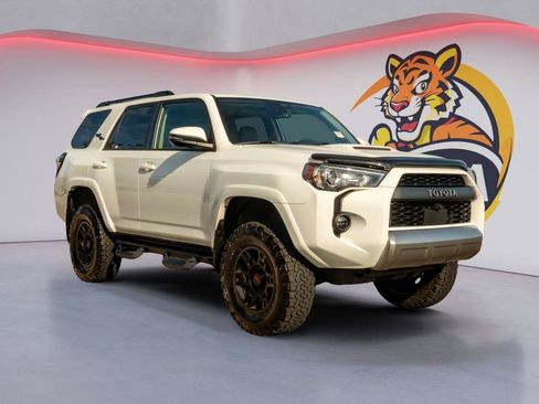Used 2023 Toyota 4Runner TRD Off-Road Premium w/ Off Road Premium Plus Package AWD/4WD image 3