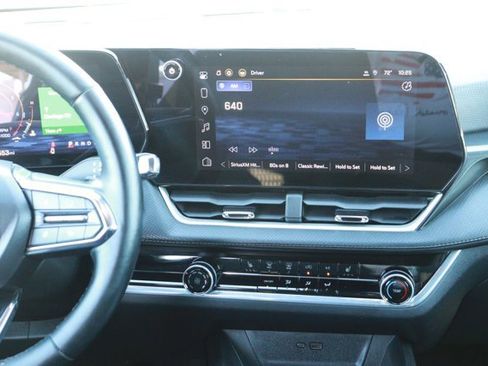 Used 2025 Chevrolet Equinox LT image 14