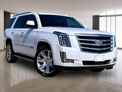 Used 2020 Cadillac Escalade Luxury AWD/4WD image 11