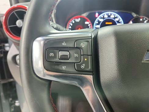 Used 2025 Chevrolet Blazer RS image 24