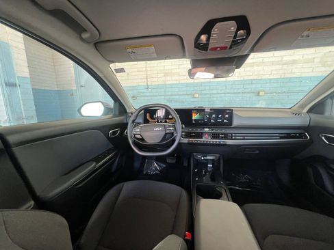 Used 2025 Kia K4 LXS image 34