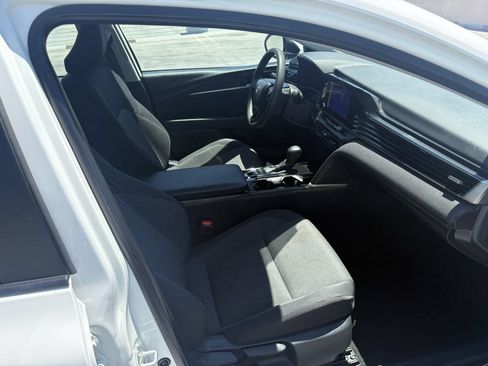 Used 2025 Toyota Camry LE FWD image 21