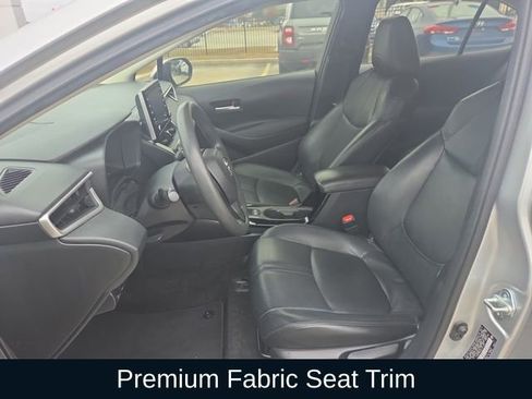 Used 2020 Toyota Corolla LE image 11