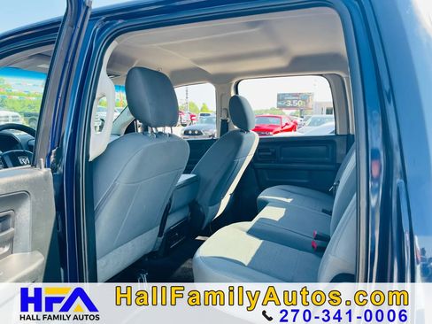 Used 2017 RAM 1500 Express AWD/4WD image 16