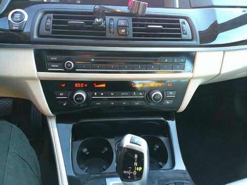 Used 2015 BMW 528i xDrive Sedan image 10