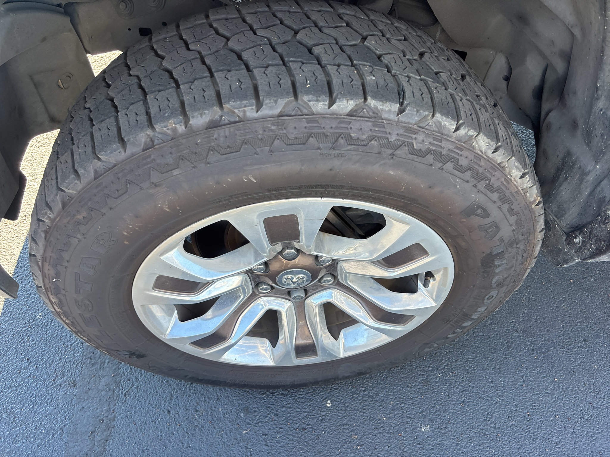 Used 2021 RAM 1500 Limited AWD/4WD image 14