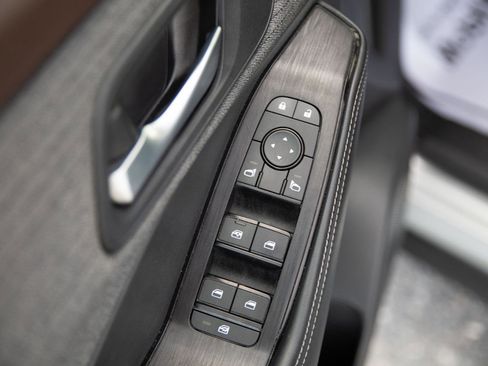 Used 2022 Nissan Rogue SV image 20