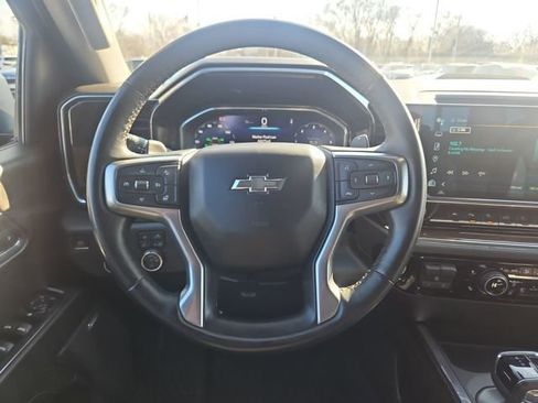 Used 2024 Chevrolet Silverado 1500 LT Trail Boss w/ Convenience Package II image 12