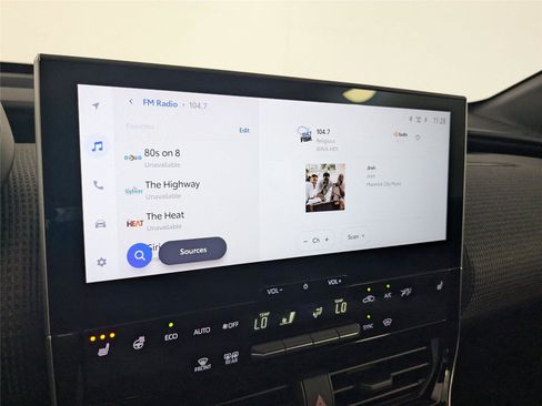 Used 2024 Toyota bZ4X XLE image 15