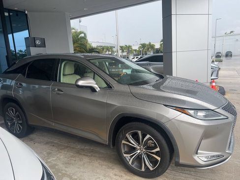 Certified 2022 Lexus RX 350 FWD w/ Premium Package image 6
