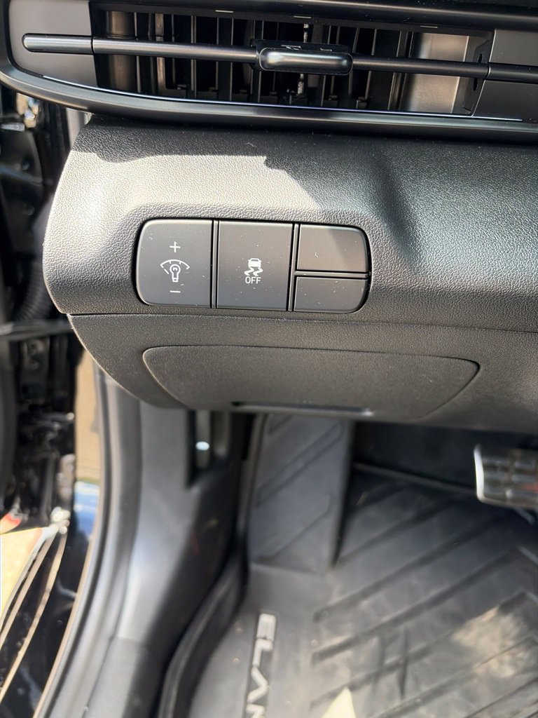 Used 2026 Hyundai Elantra N FWD image 12