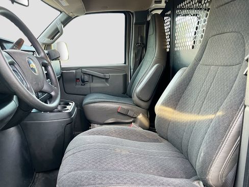 Used 2023 Chevrolet Express 2500 w/ Driver Convenience Package RWD image 19