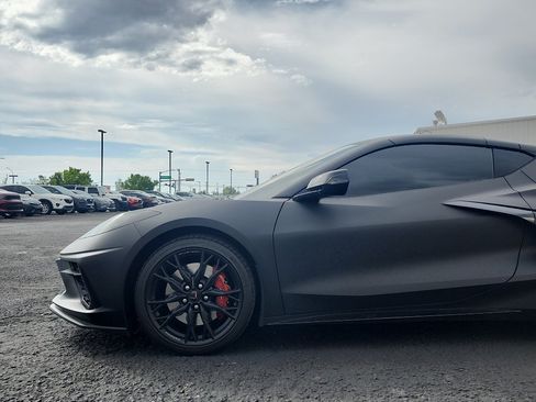 Used 2023 Chevrolet Corvette Stingray Premium Cpe w/ Z51 Performance Package RWD image 10