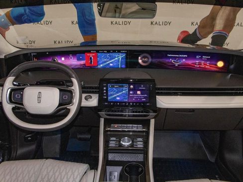 Used 2024 Lincoln Nautilus Black Label w/ Jet Appearance Package (87T) image 3