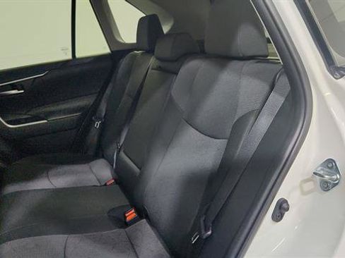 Used 2025 Toyota RAV4 XLE FWD image 20