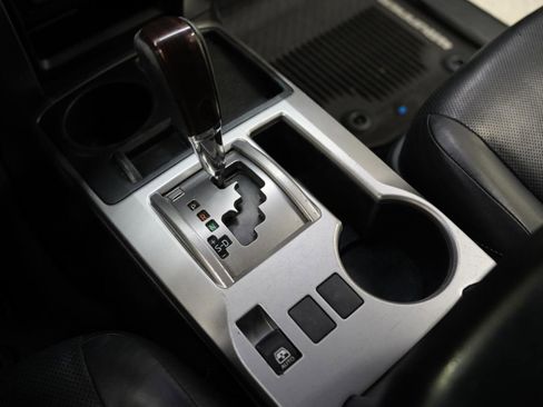 Used 2015 Toyota 4Runner Limited image 23