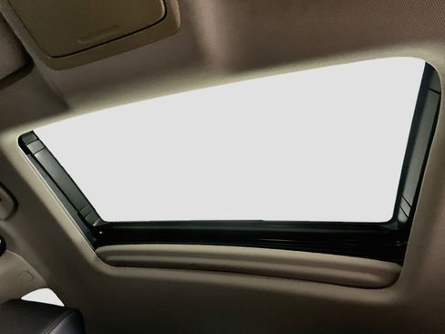 Used 2018 Honda Accord EX-L image 25