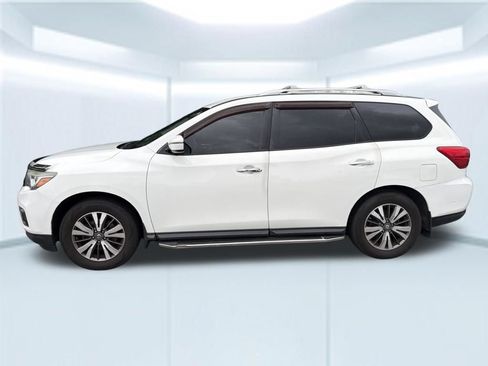Used 2017 Nissan Pathfinder SV FWD image 5