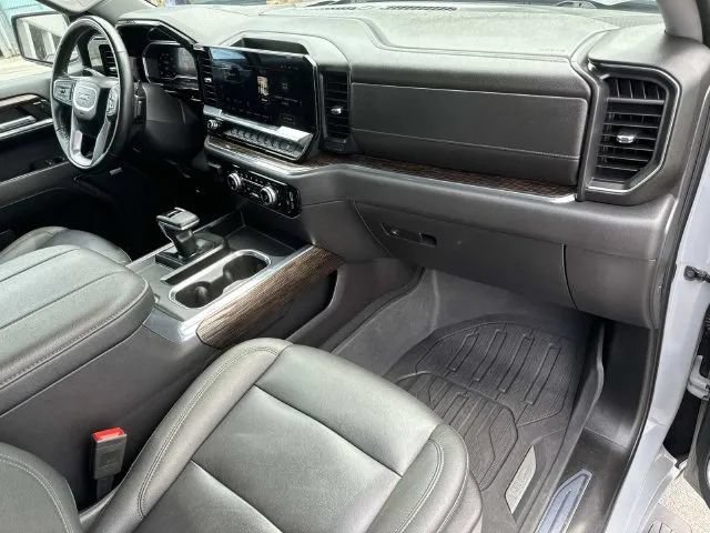 Used 2024 GMC Sierra 1500 Elevation w/ Elevation Premium Package AWD/4WD image 26