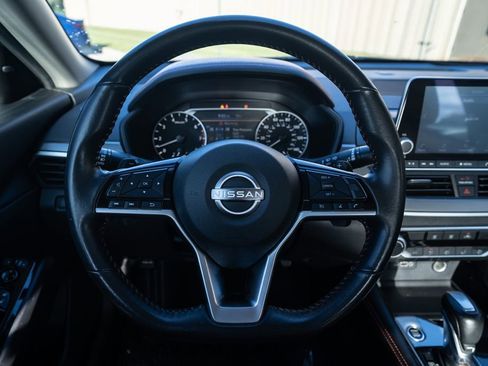 Used 2023 Nissan Altima 2.5 SR image 16