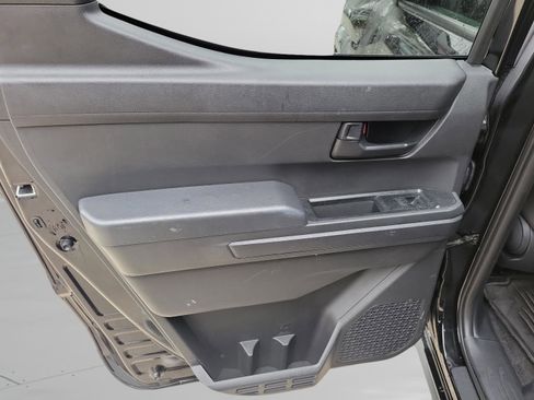 Certified 2025 Toyota Tacoma SR5 image 27