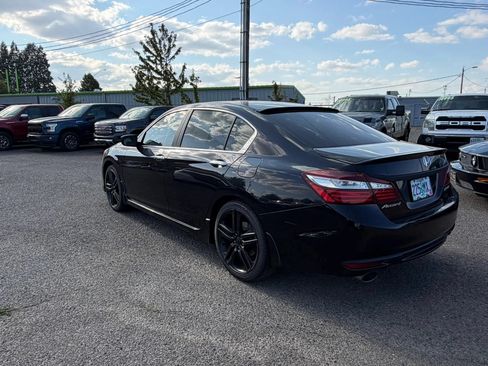 Used 2016 Honda Accord Sport image 5