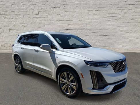 New 2025 Cadillac XT6 Premium Luxury w/ Platinum Package image 7