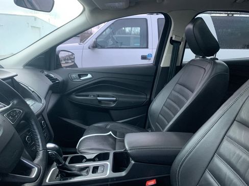 Used 2018 Ford Escape SEL image 11