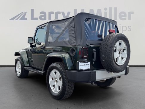 Used 2010 Jeep Wrangler Sahara AWD/4WD image 3