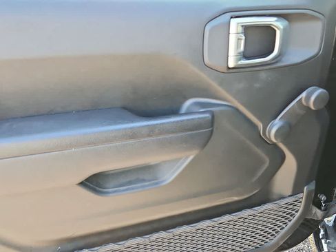 Used 2024 Jeep Wrangler Unlimited Sport AWD/4WD image 12
