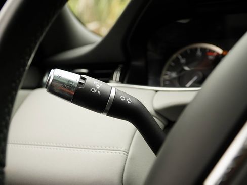 Used 2022 Land Rover Range Rover Evoque SE image 27