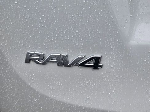 Used 2015 Toyota RAV4 Limited w/ Technology Package image 19