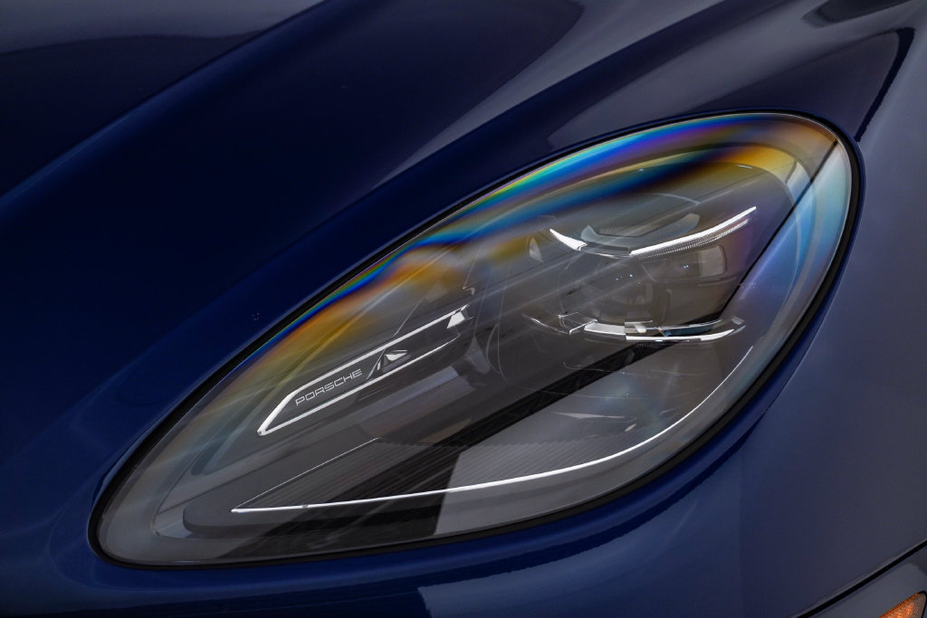 Certified 2026 Porsche Macan AWD/4WD image 7