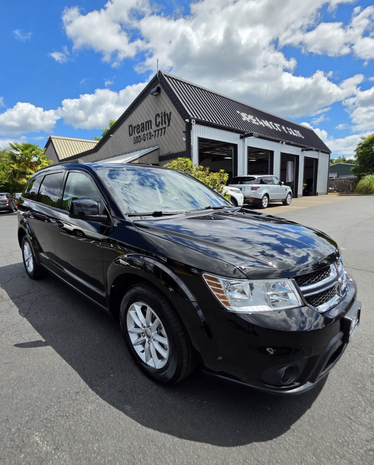 Used 2017 Dodge Journey SXT w/ Comfort/Convenience Group AWD/4WD image 2