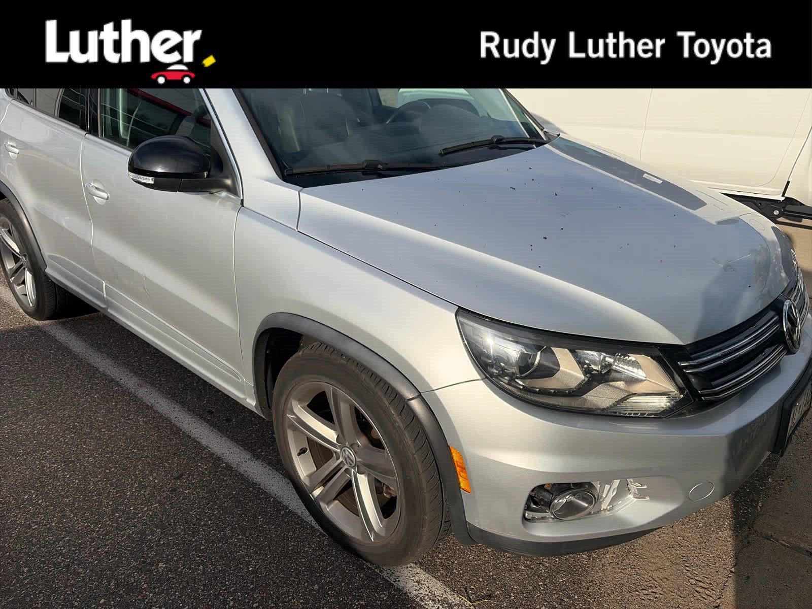 Used 2017 Volkswagen Tiguan Sport AWD/4WD image 1