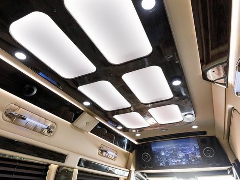 Used 2022 Mercedes-Benz Sprinter 3500 image 22