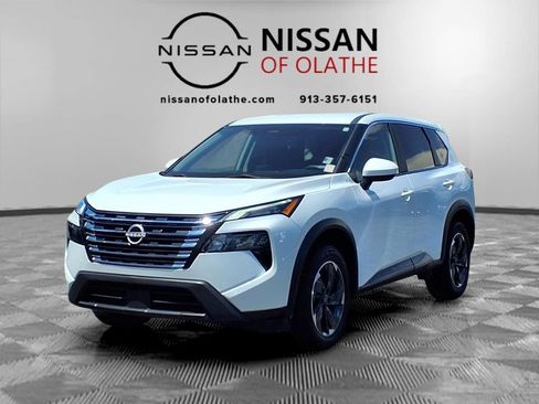 Used 2024 Nissan Rogue SV AWD/4WD image 1