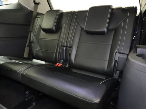 Used 2021 Volkswagen Atlas SE w/ Panoramic Sunroof Package image 32