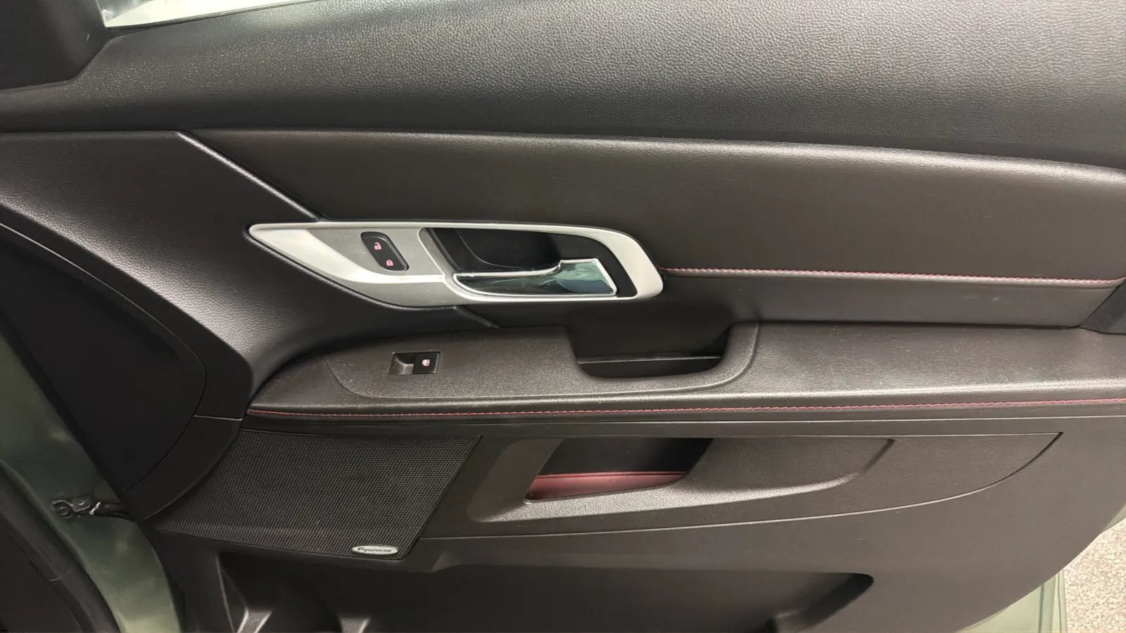 Used 2015 GMC Terrain SLE AWD/4WD image 17