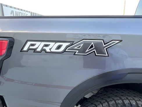 Used 2021 Nissan Titan PRO-4X w/ Pro-4x Convenience Package AWD/4WD image 13
