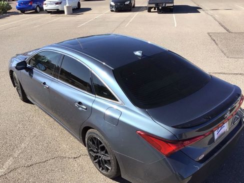 Used 2019 Toyota Avalon Touring w/ Advanced Safety Package FWD image 16