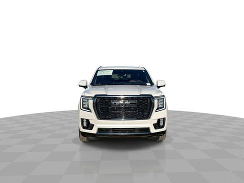 Used 2024 GMC Yukon XL Denali Ultimate image 3