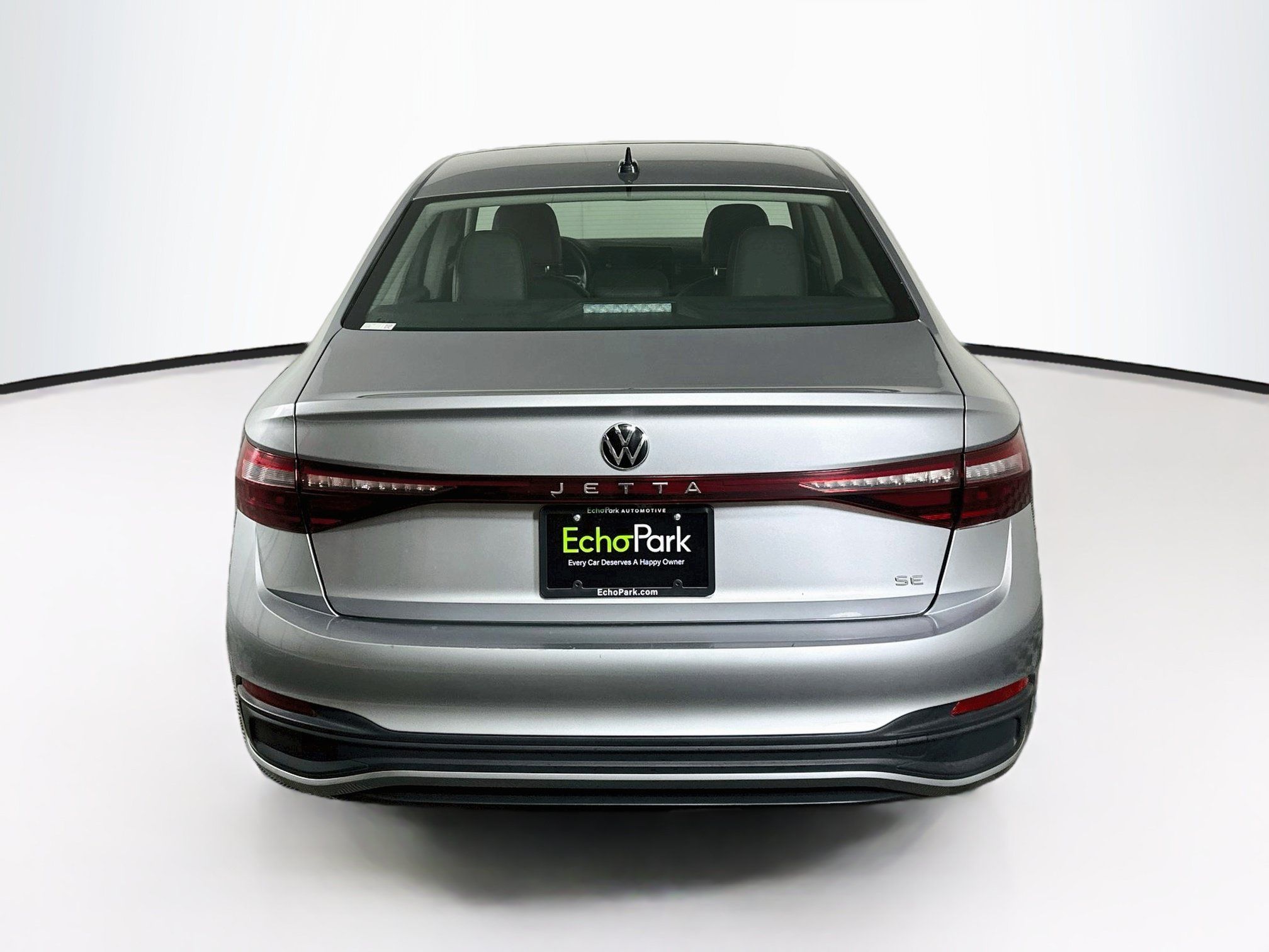 Used 2025 Volkswagen Jetta SE FWD image 7